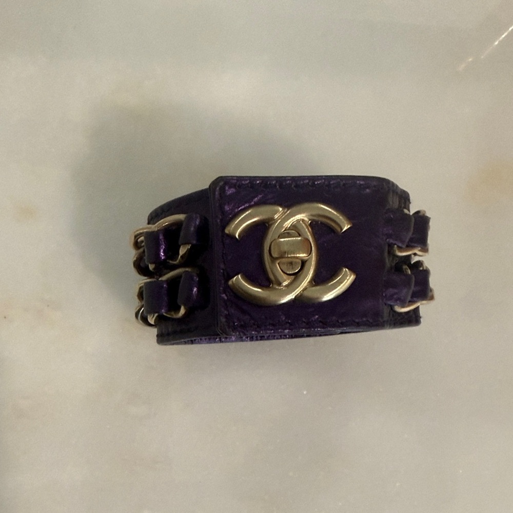 CHANEL Purple Leather CC Logo Cuff with Gold Hardware - Authentic